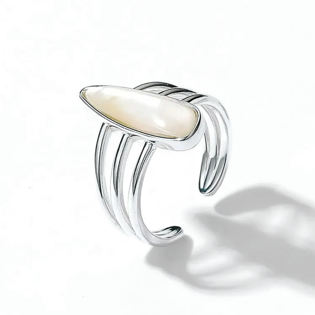 White Shell Claw Ring