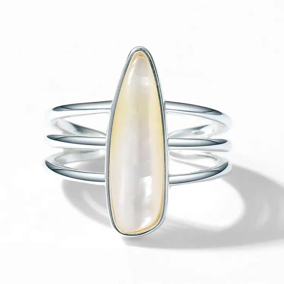 White Shell Claw Ring